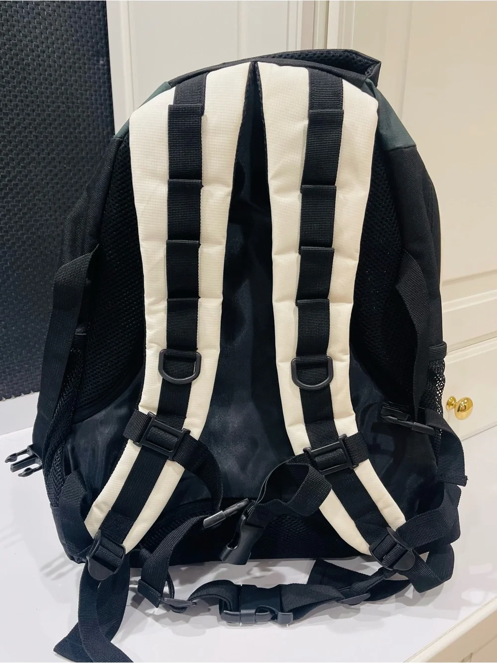 NEW! Safari Backpack W/tons of storage NWOT